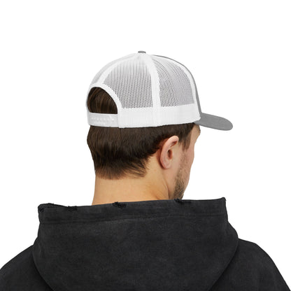 Freedom Trucker Cap – Vintage Snapback Mesh Hat with Silhouette Design